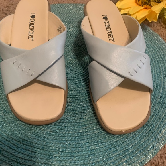 NWOB💙 I love Comfort Sandals6.5M 👡 - Picture 2 of 5